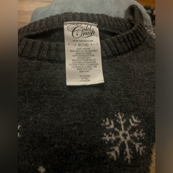 Christmas Sweater Girls Size 7/8 Cold Crush Snowflake Holiday Pug with Antlers - Picture 7 of 7